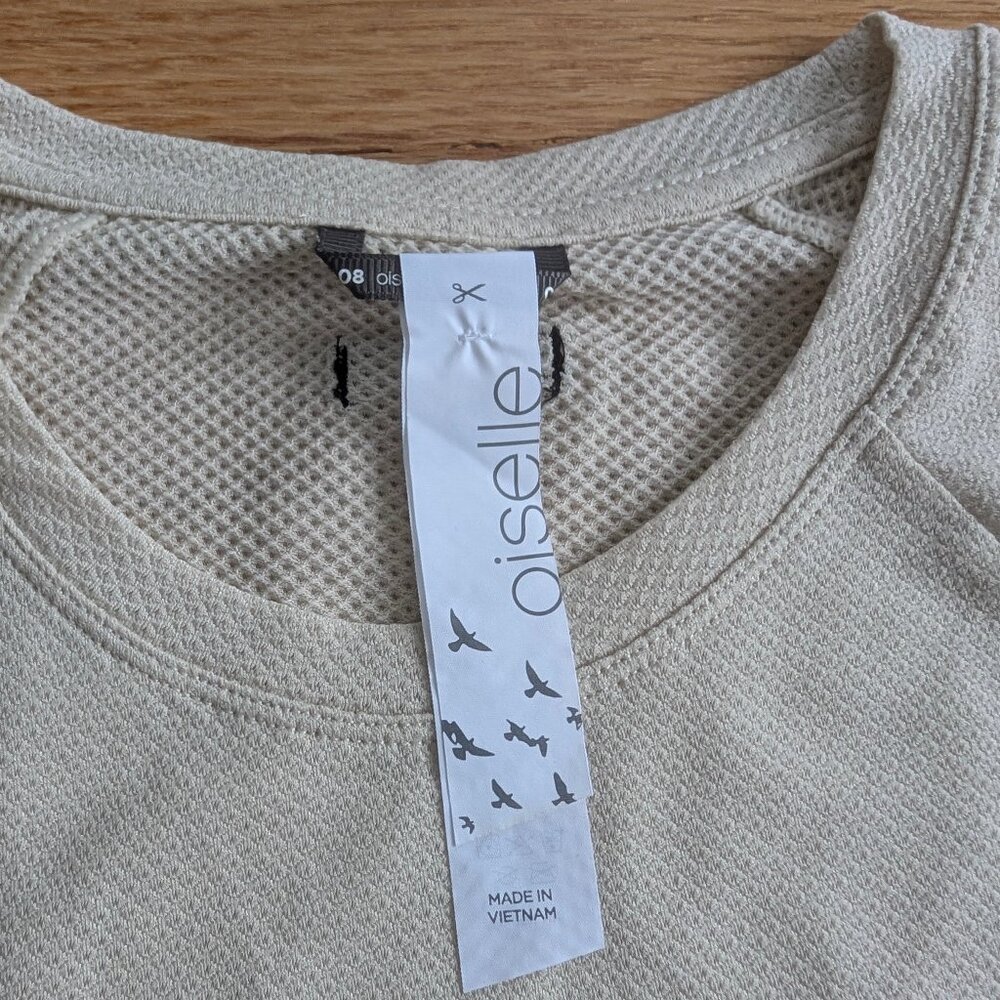 NEW Oiselle Flyout Shirt size 8 Watch View Long Sleeve Running Top Ivory White S - Picture 10 of 12